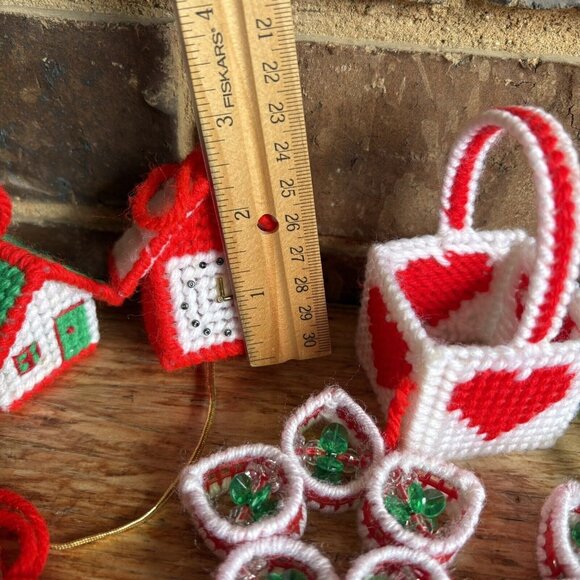 VTG Handmade Christmas Ornament Lot - Picture 16 of 16